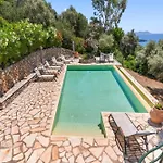 Cristina - Charming With Stone And Wood Elements In Bay Syvota