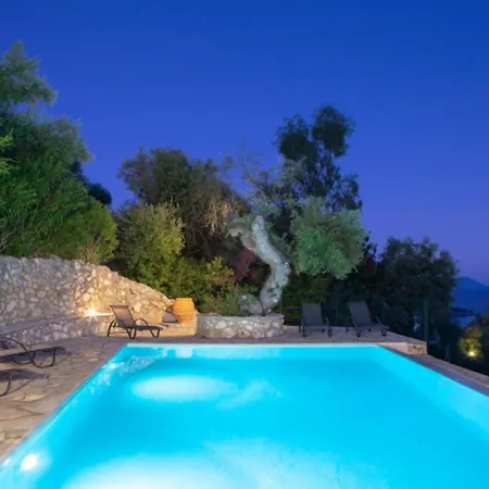 Вилла Cristina - Charming With Stone And Wood Elements In Bay