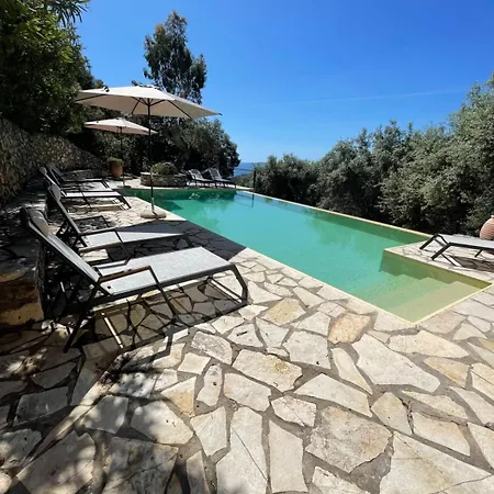 Вилла Cristina - Charming With Stone And Wood Elements In Bay