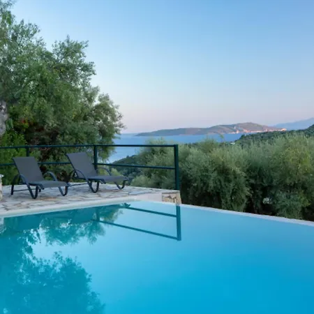 Cristina - Charming With Stone And Wood Elements In Bay * Sivota (Lefkada)