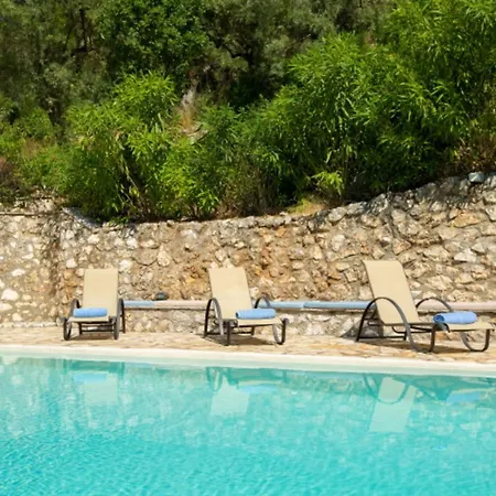 Вилла Cristina - Charming With Stone And Wood Elements In Bay *