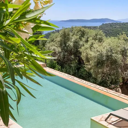 Cristina - Charming With Stone And Wood Elements In Bay * Sivota (Lefkada)
