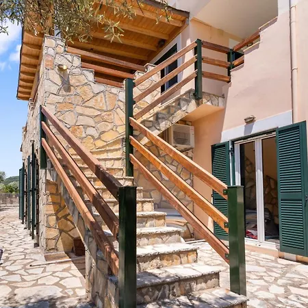 Cristina - Charming With Stone And Wood Elements In Bay Sivota (Lefkada)