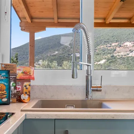 Вилла Cristina - Charming With Stone And Wood Elements In Bay *