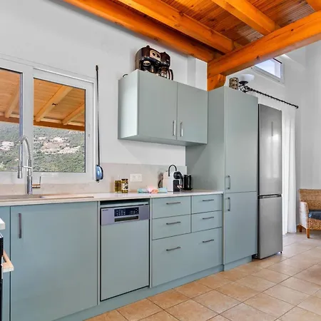 Villa Cristina - Charming With Stone And Wood Elements In Bay Sivota (Lefkada)