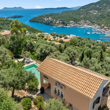 Cristina - Charming With Stone And Wood Elements In Bay * Sivota (Lefkada)