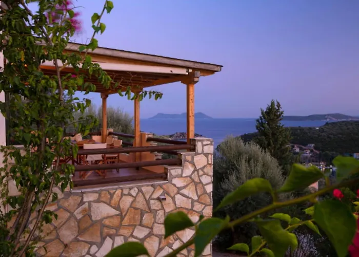 Cristina - Charming With Stone And Wood Elements In Bay *