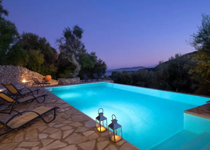 Villa Cristina - Charming With Stone And Wood Elements In Bay Sivota