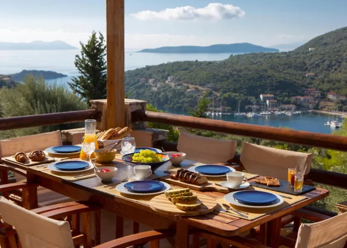 Villa Cristina - Charming With Stone And Wood Elements In Bay *