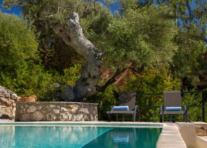 Cristina - Charming With Stone And Wood Elements In Bay Sivota