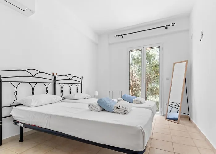 Cristina - Charming With Stone And Wood Elements In Bay Sivota