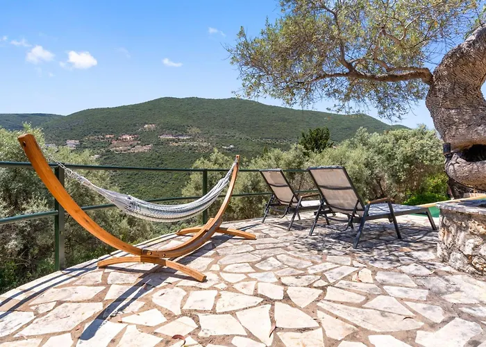 Villa Cristina - Charming With Stone And Wood Elements In Bay