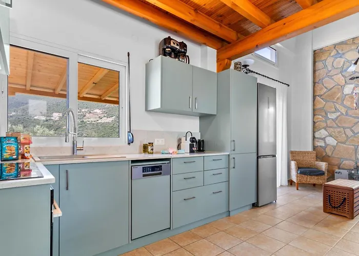 Villa Cristina - Charming With Stone And Wood Elements In Bay Sivota